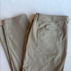 Lululemon Tan ABC Classic Fit Warpstream‎ Chino Golf Pants 5426S Mens Size 38